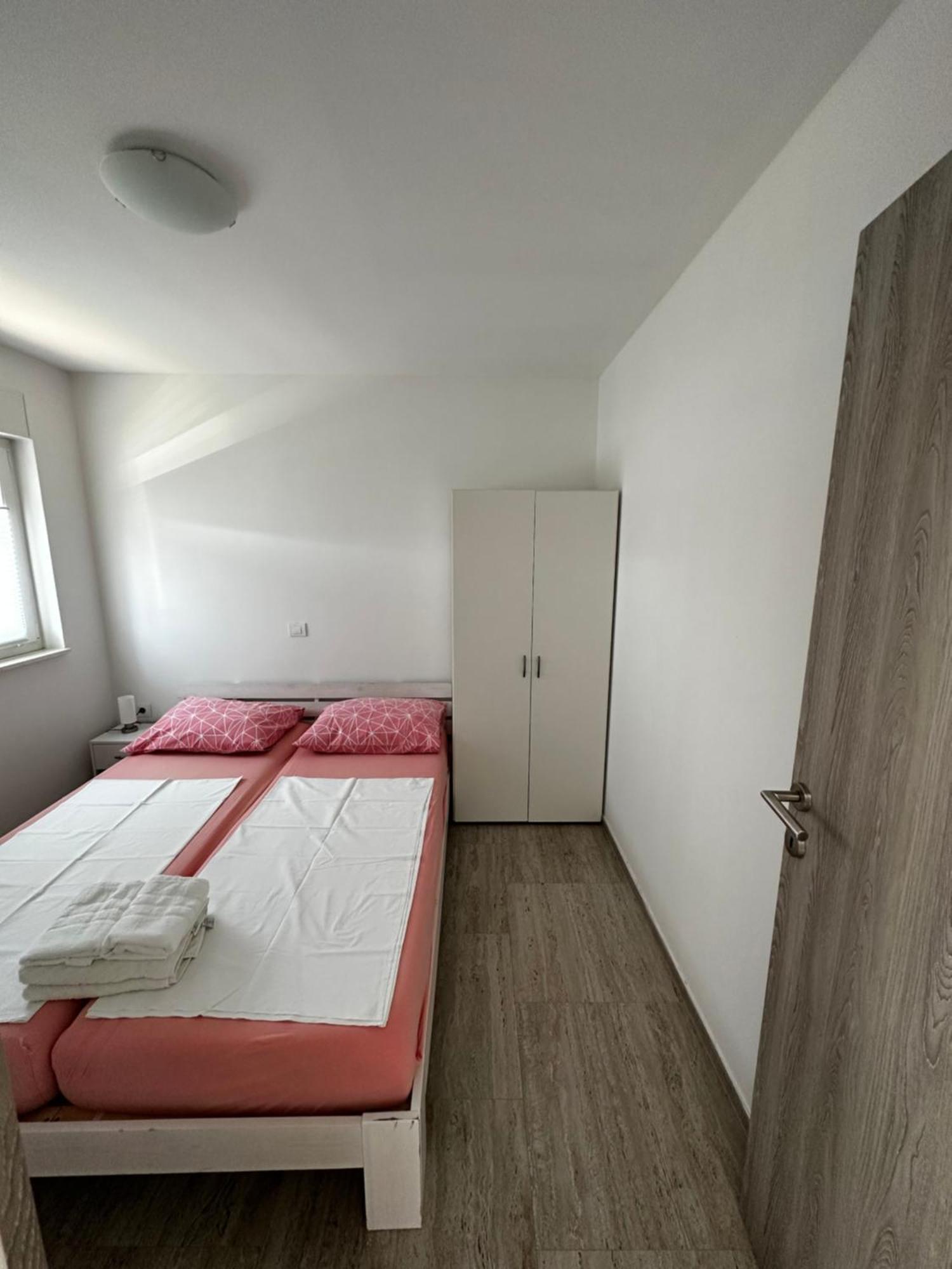 Apartmani Tamaris มูร์แตร์ ภายนอก รูปภาพ